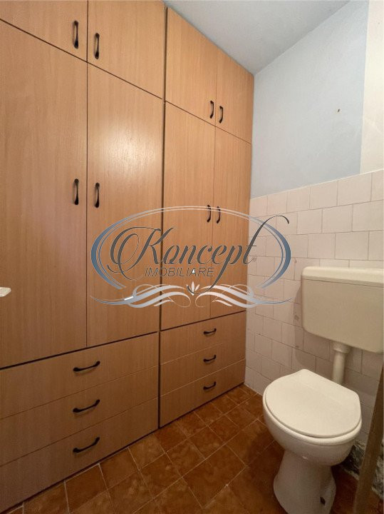 Apartament cu 3 camere si garaj, in zona UMF