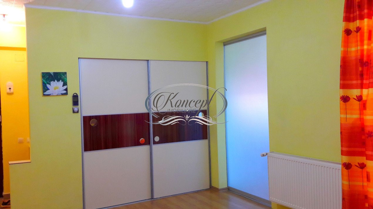 Apartament cu pod, in zona Panemar