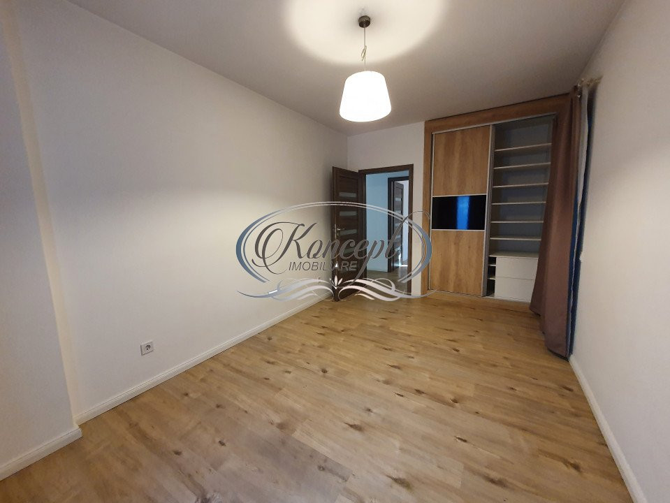 Apartament cu curte in Andrei Muresanu