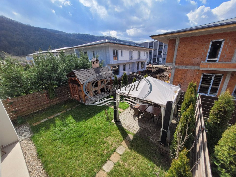 Duplex modern, cu foisor, in zona Sub Cetate