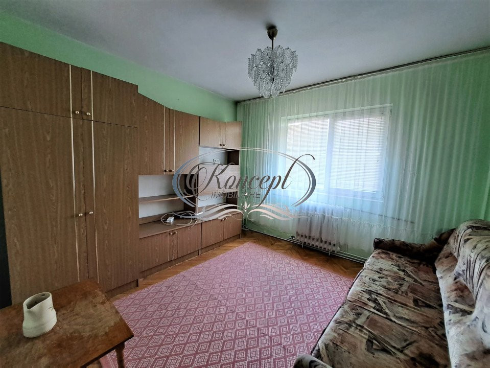 Apartament in zona parcului Colina