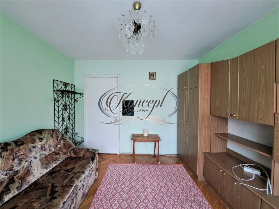 Apartament in zona parcului Colina