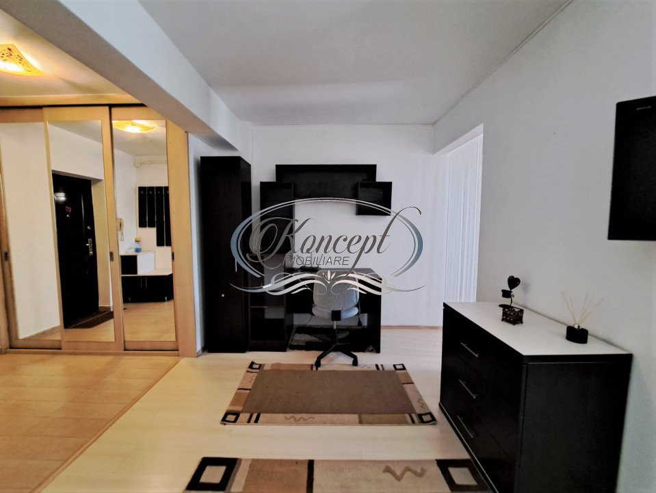 Apartament la etaj intermediar pe strada Edgar Quinet