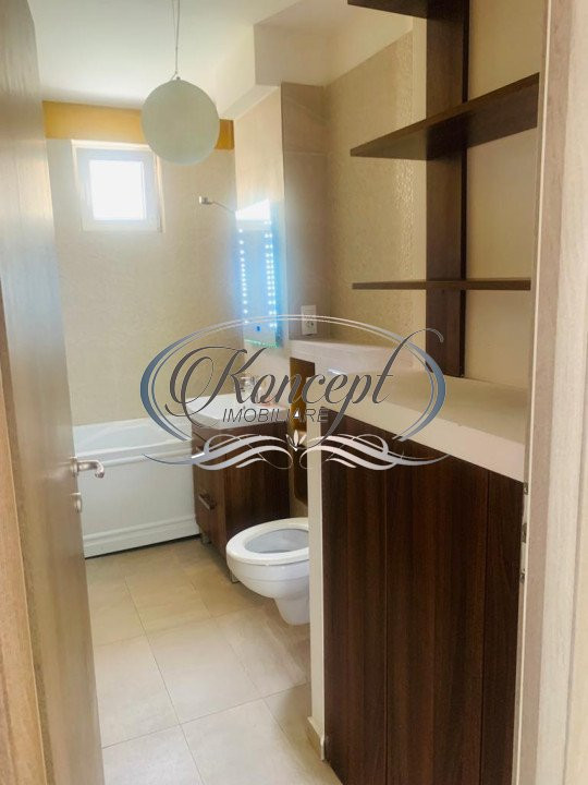 Apartament cu parcare pe Aleea Baisoara