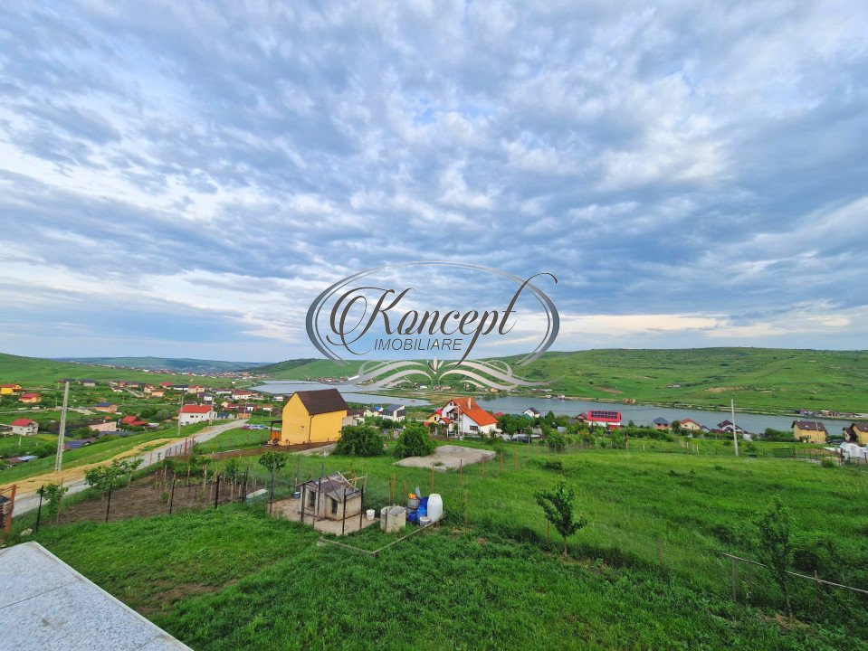 Casa individuala cu panorama in Campenesti