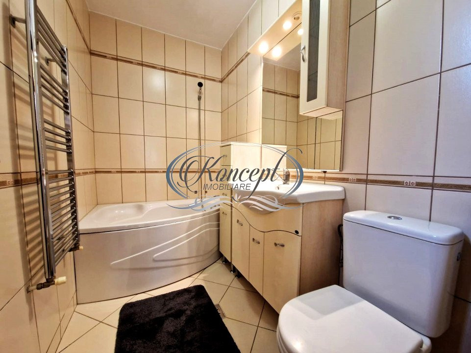 Apartament cu parcare, zona Pietei Mihai Viteazu