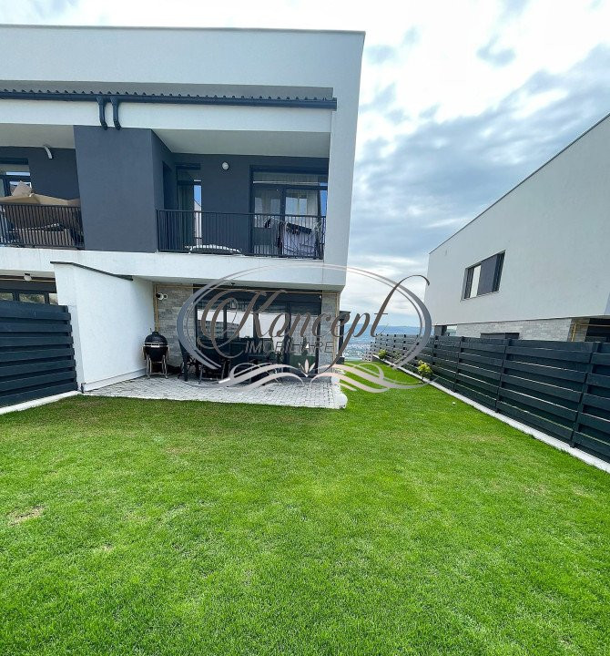 Duplex la cheie cu panorama spectaculoasa