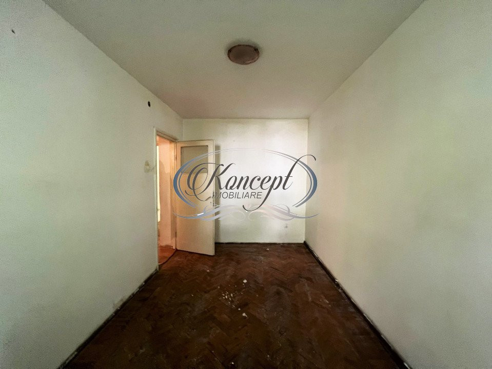 Apartament decomandat in zona Hotel Royal