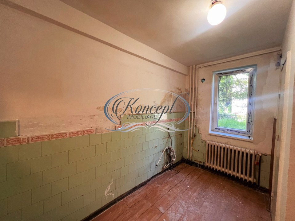 Apartament decomandat in zona Hotel Royal