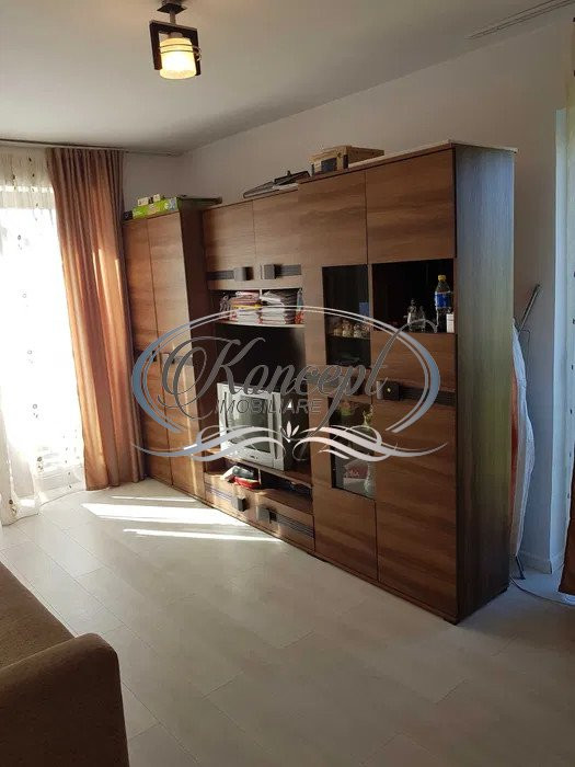 Apartament la etaj intermediar pe strada Bucovina