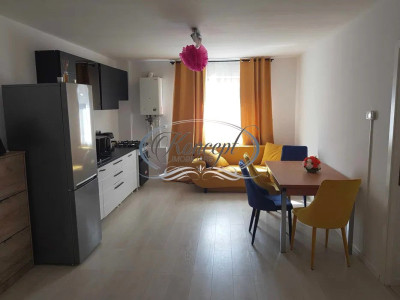 Apartament la etaj intermediar pe strada Bucovina