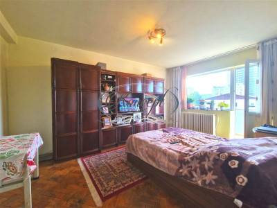 Apartament la etaj intermediar in Manastur