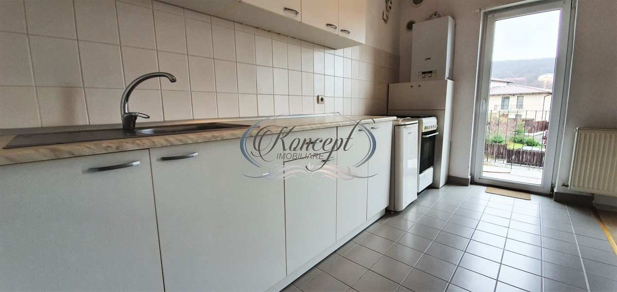 Apartament spatios in zona Campului