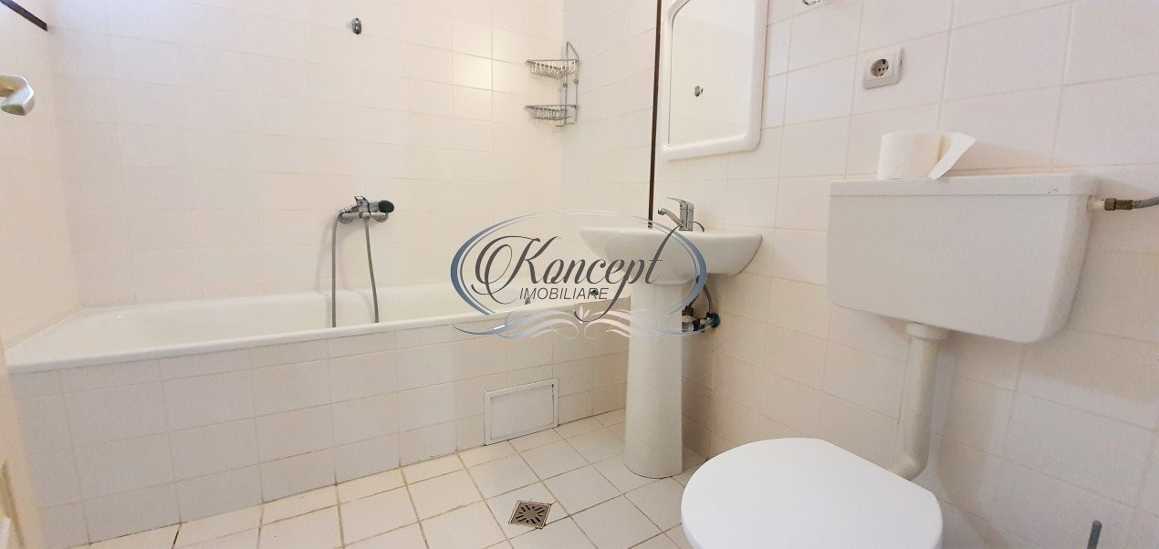 Apartament spatios in zona Campului
