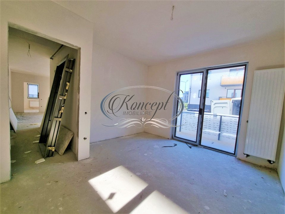 Apartament semifinisat cu CF pe strada Sub Cetate