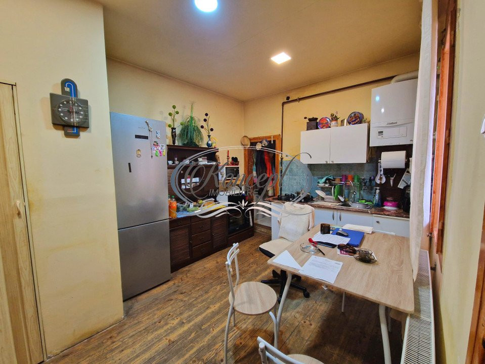 Apartament la casa cu gradina in Piata 1 Mai