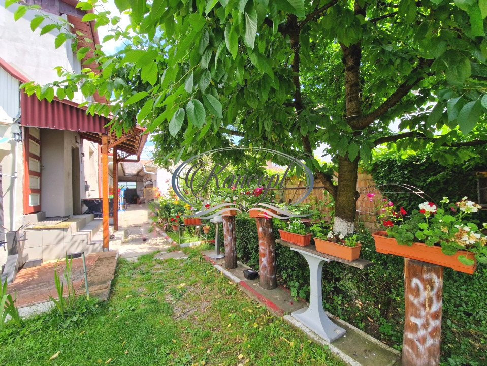 Apartament la casa cu gradina in Piata 1 Mai