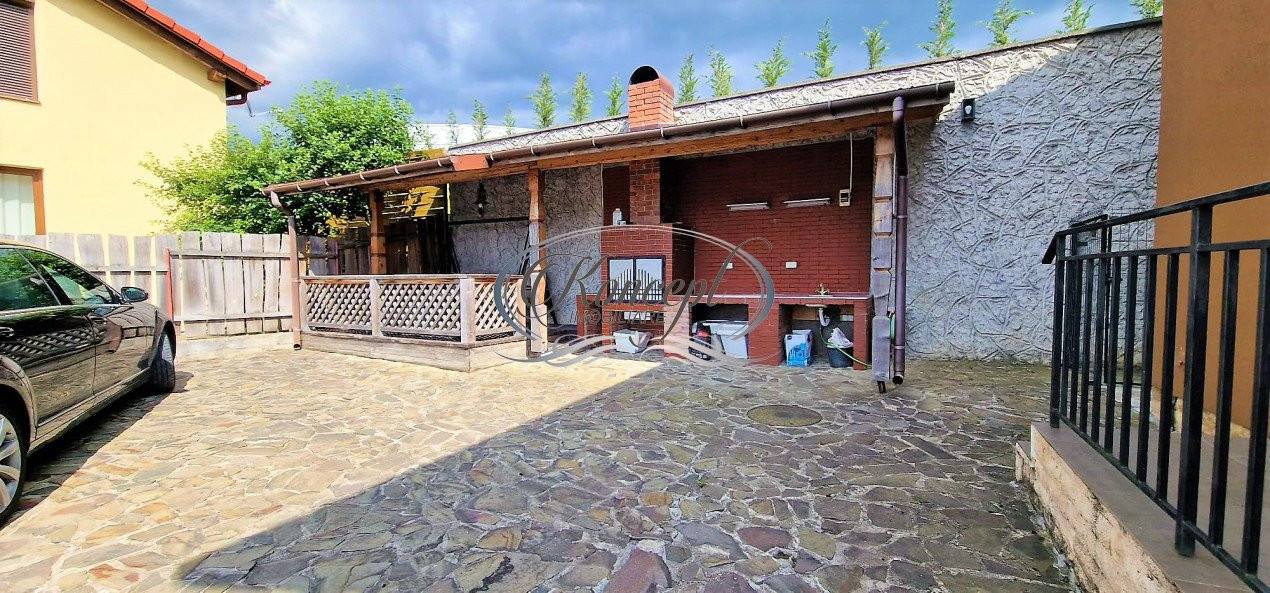 Casa la cheie in Faget