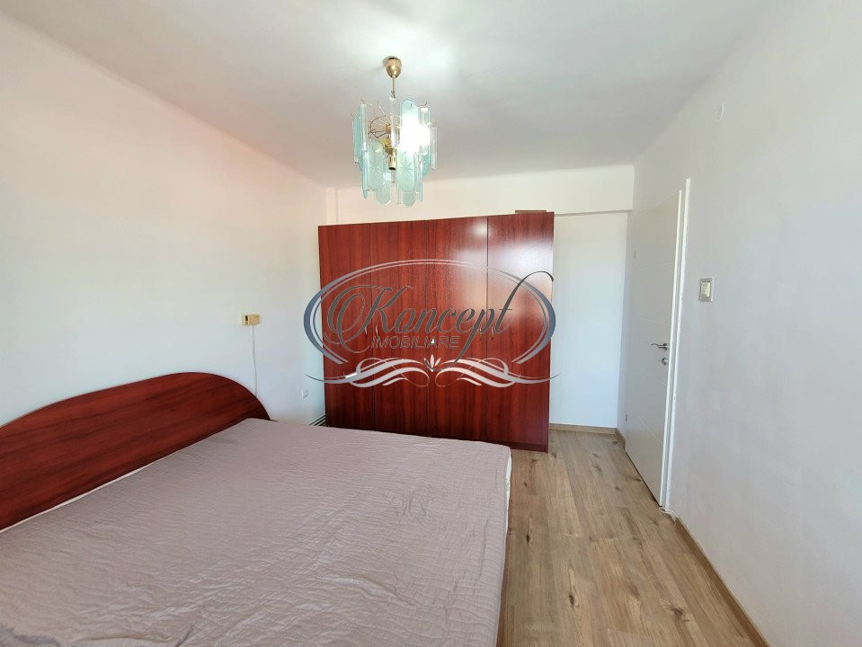 Apartament cu parcare, in zona centrala