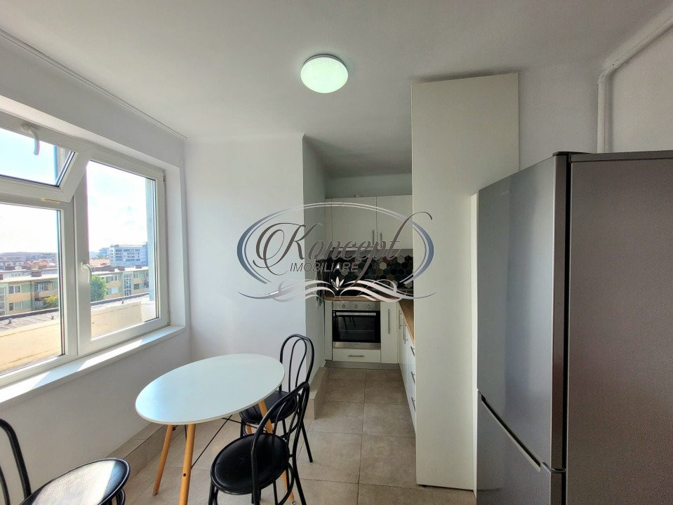 Apartament cu parcare, in zona centrala