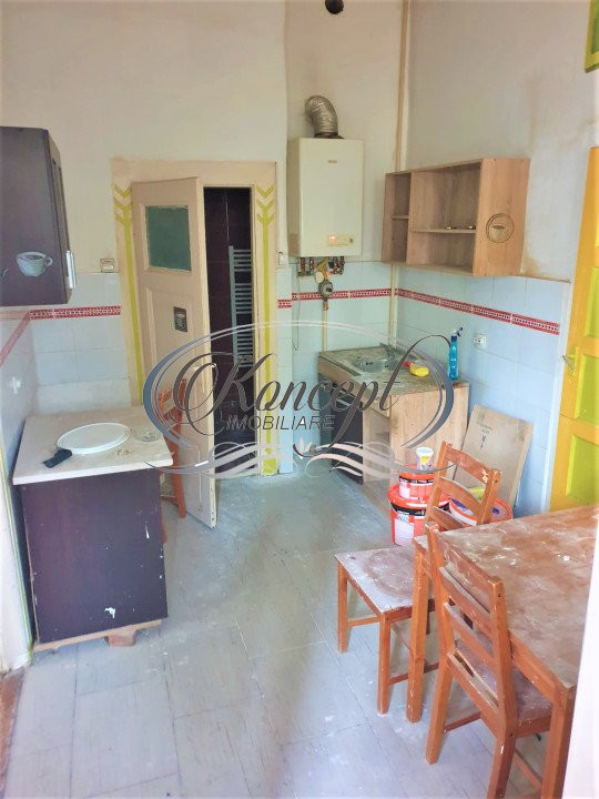 Apartament la casa, zona Facultatii de Litere