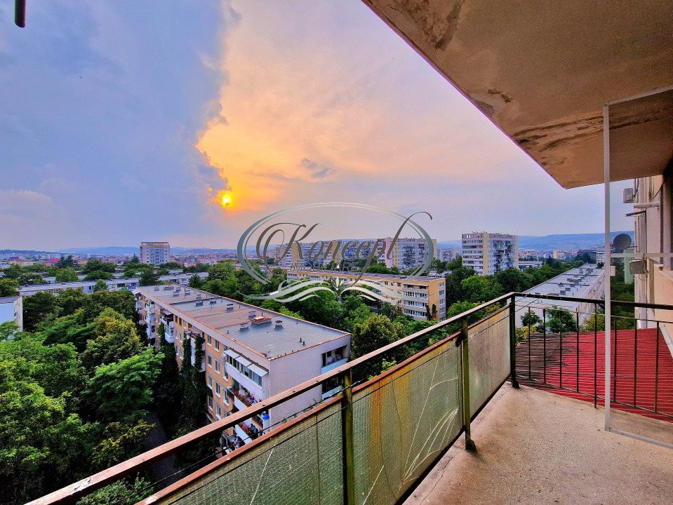 Apartament la etaj intermediar, zona Detunata