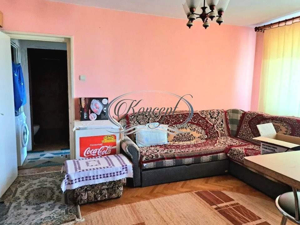 Apartament la etaj intermediar, zona Detunata