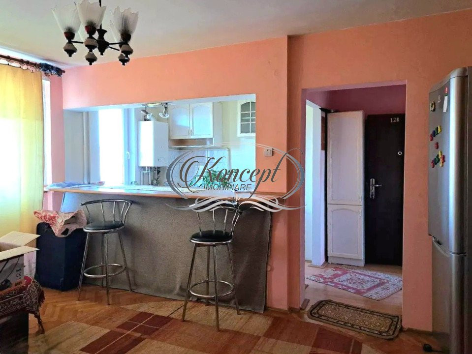 Apartament la etaj intermediar, zona Detunata