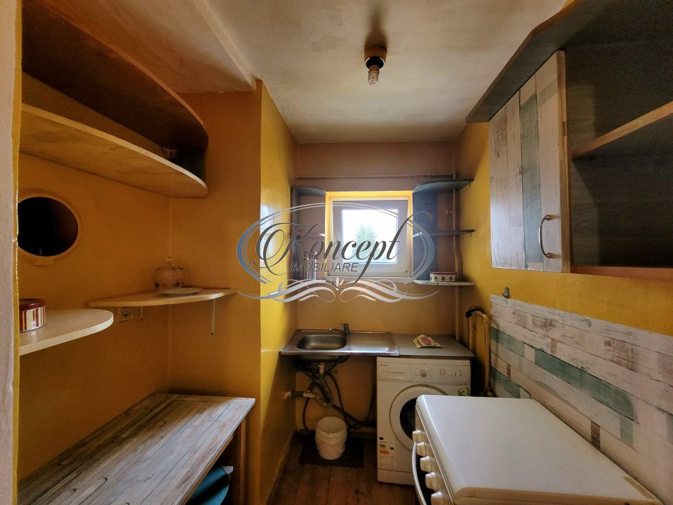 Apartament spatios pe strada Busteni