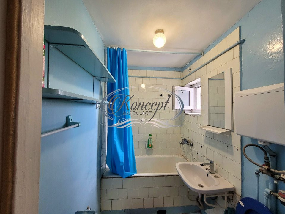 Apartament spatios pe strada Busteni