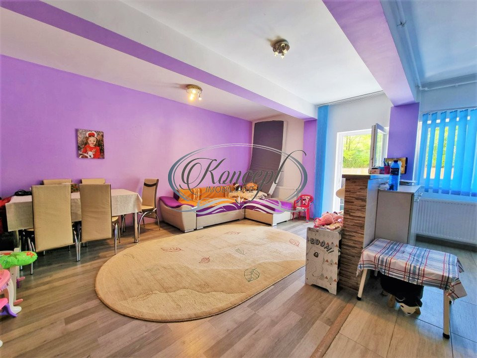 Apartament cu parcare pe strada Valea Garbaului