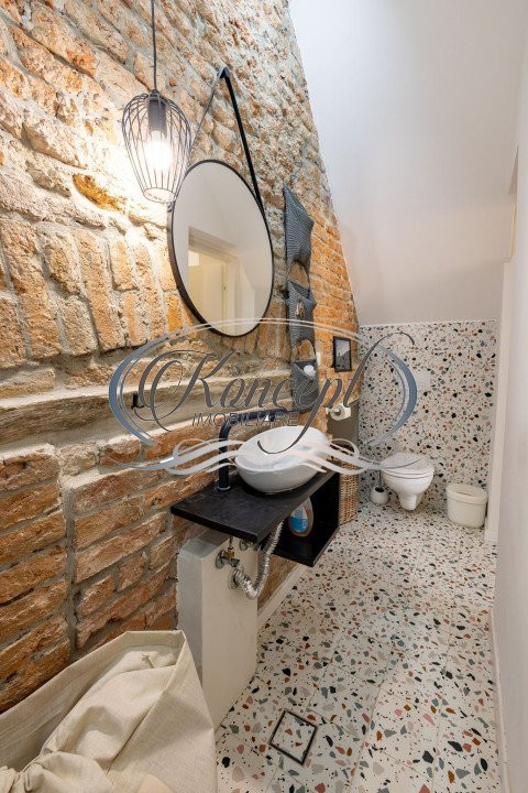 Casa deosebita in Gruia