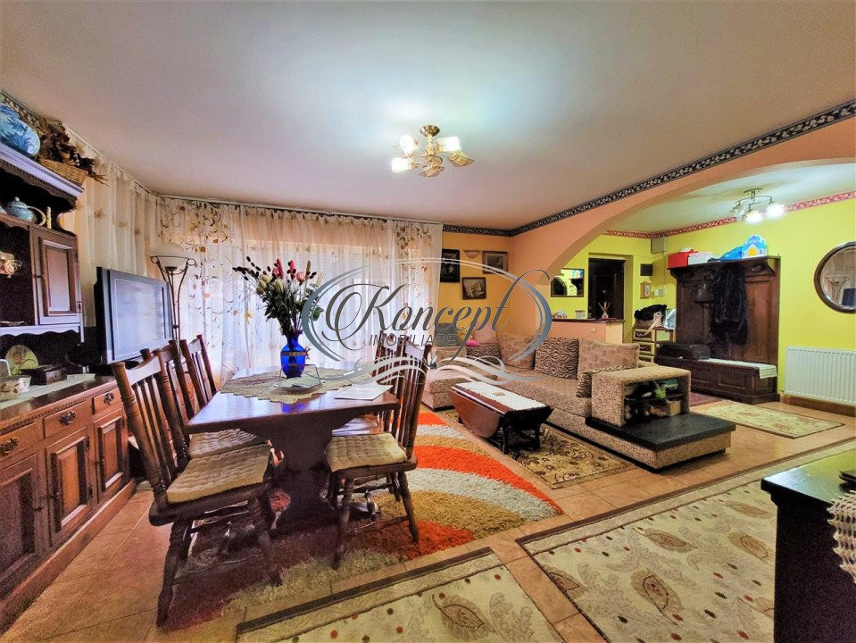 Duplex cu garaj pe strada Sub Cetate
