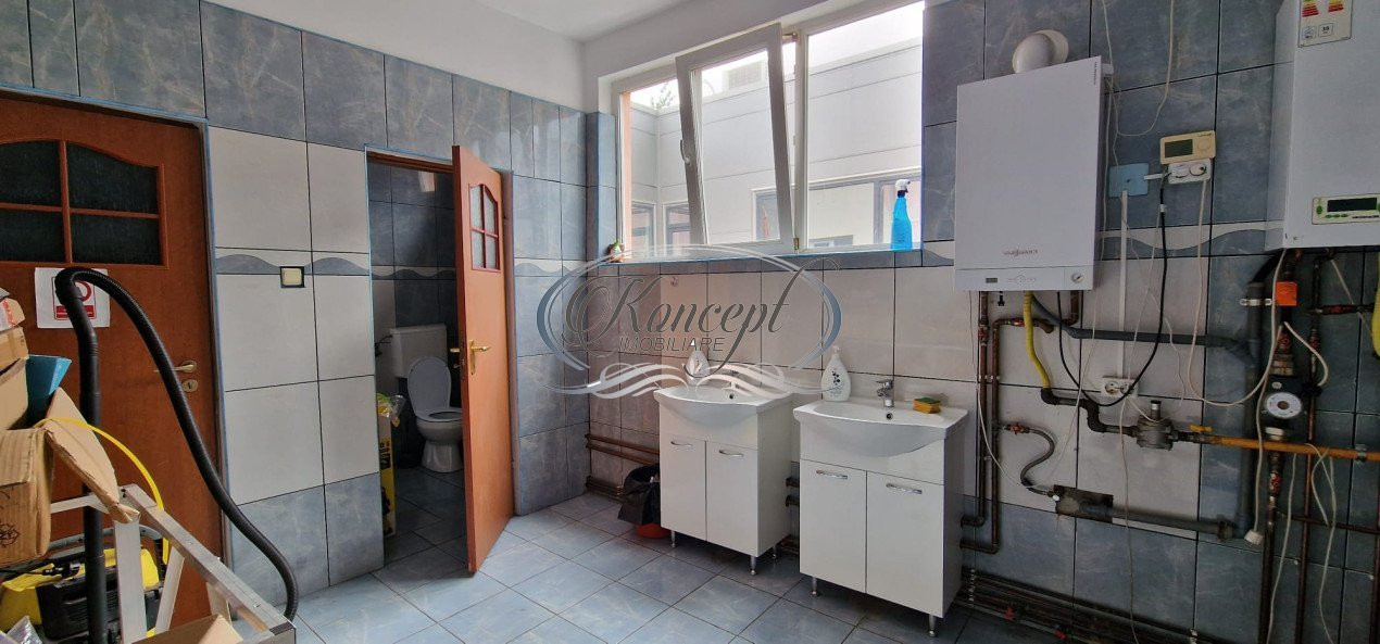 Spatiu servicii in zona Campina