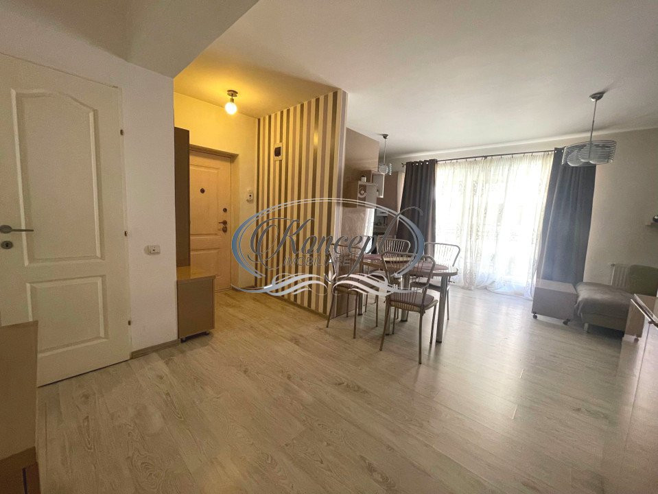 Apartament la etaj intermediar pe strada Porii