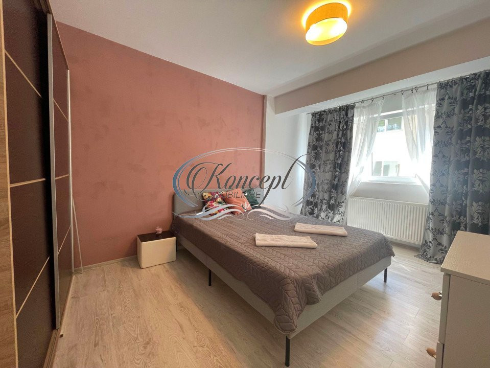 Apartament la etaj intermediar pe strada Porii