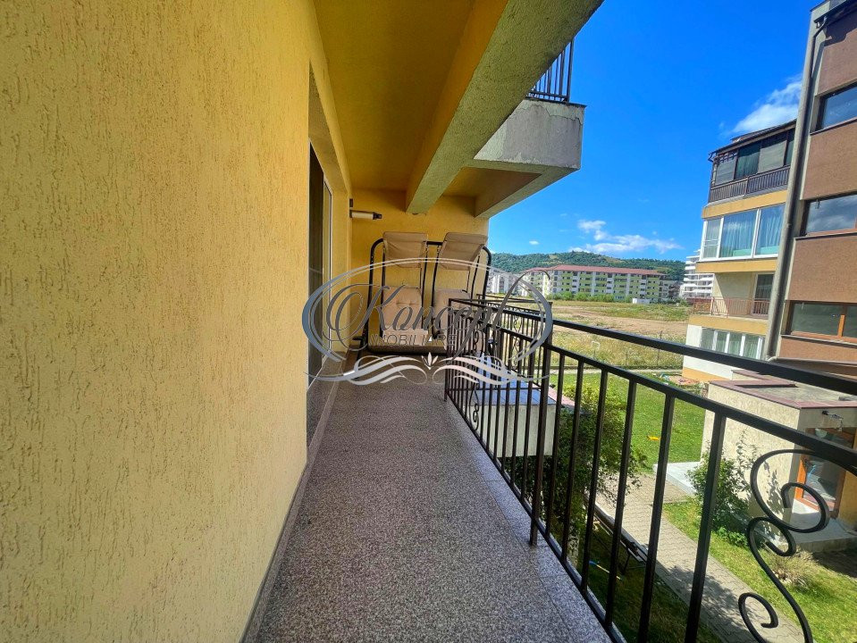 Apartament la etaj intermediar pe strada Porii