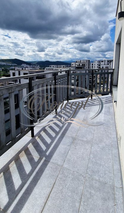 Apartament spatios cu terasa panoramica