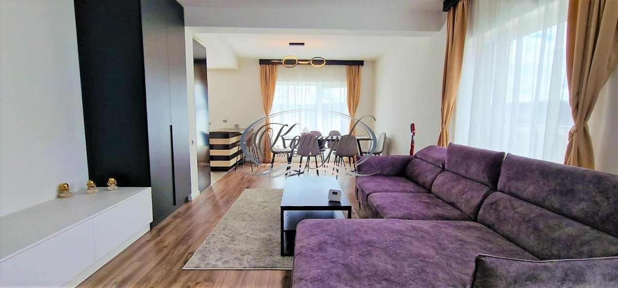 Apartament spatios cu terasa panoramica