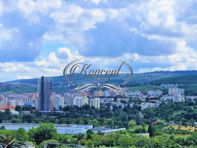 Apartament spatios cu terasa panoramica