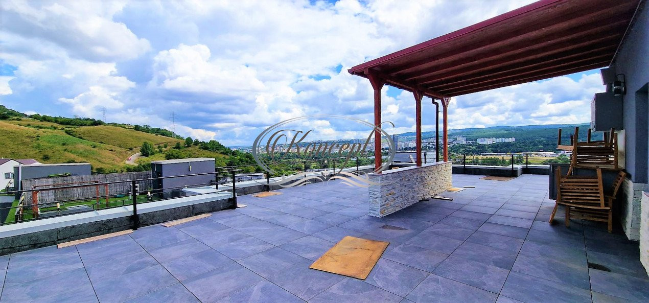 Penthouse cu terasa rooftop