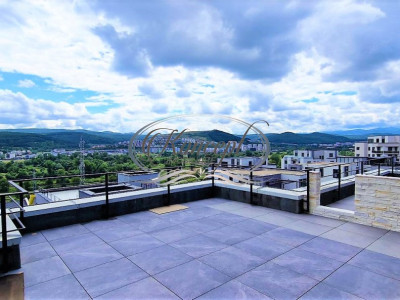 Penthouse cu terasa rooftop