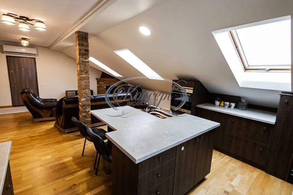 Apartament cu parcare in Europa