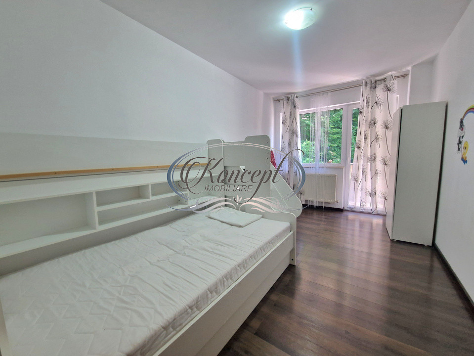 Apartament cu parcare pe strada Edgar Quinet