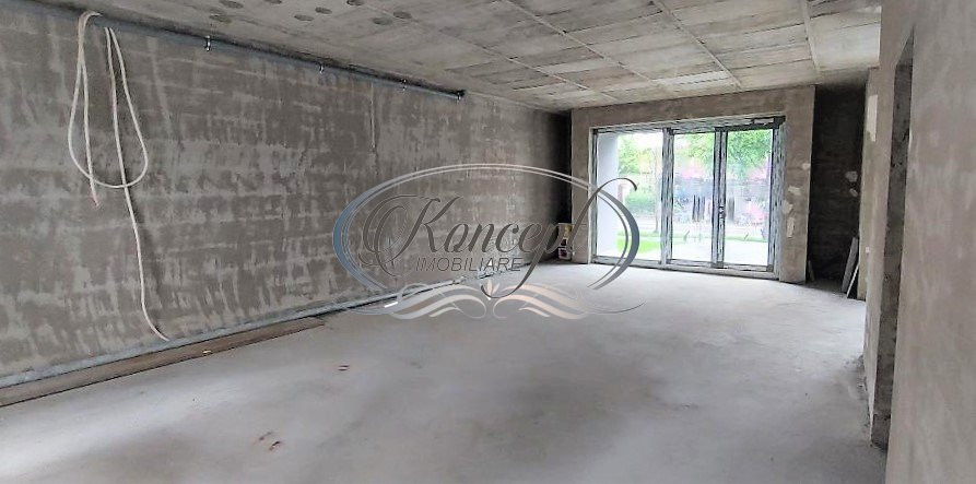 Spatiu comercial semicentral