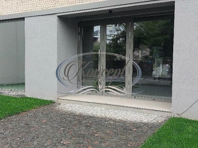 Spatiu comercial semicentral