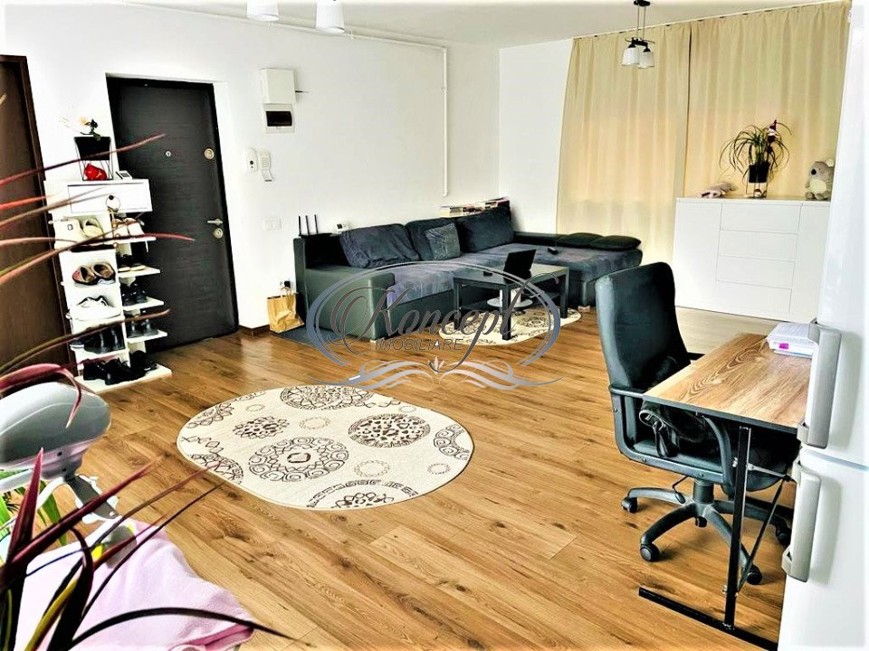 Apartament cu gradina si parcare