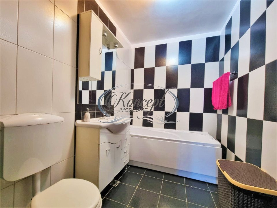Apartament la etaj intermediar cu parcare