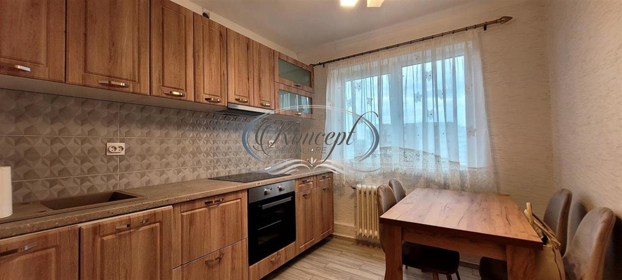 Apartament la etaj intermediar cu garaj