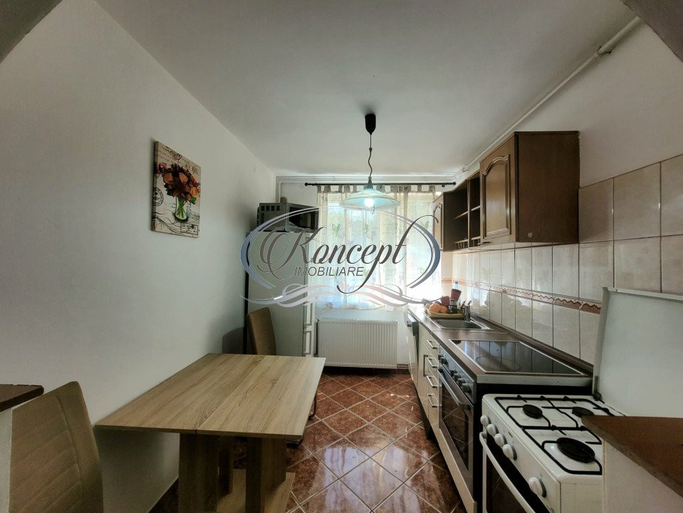 Apartament cu parcare in zona Semicentrala